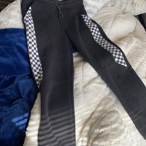 Urban pipeline sweats checkered